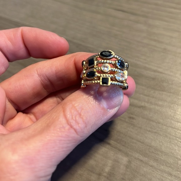 Beautiful Cocktail Gold Ring - Picture 7 of 7